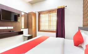 Hotel O Savitri Regency